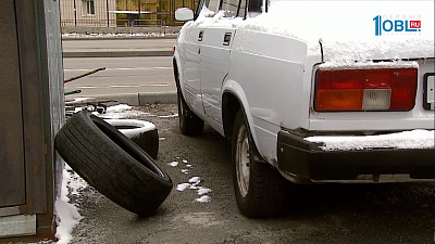 10 бальные пробки, киллометровые заторы и сотни автомобильных аварий.