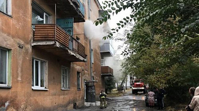 Огнеборцы спасли 20 человек из крупного пожара в Магнитогорске 