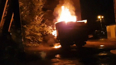 Пожар в грузовике сняли на видео на Копейском шоссе