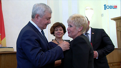 Лучшим учителям региона ЗСО вручило награды