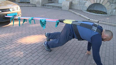 Эльбрус Нигматуллин сдвинул с места «конкуренцию» весом почти в полторы тонны 