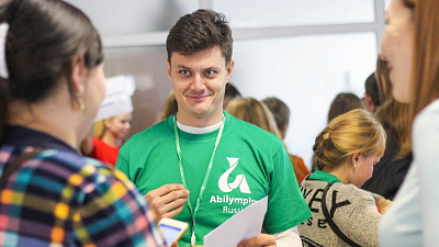 Победителей чемпионата профмастерства среди людей с инвалидностью взяли на стажировку в южноуральские компании