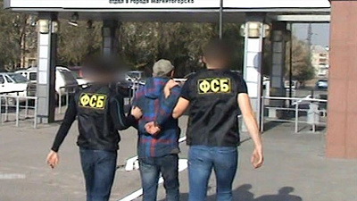 ФСБ задаржала главврача магнитогорской больницы во время получения взятки. Видео