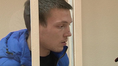 Работнику кладбища дали два года «строгача» за ограбление заснувшей на погосте женщины