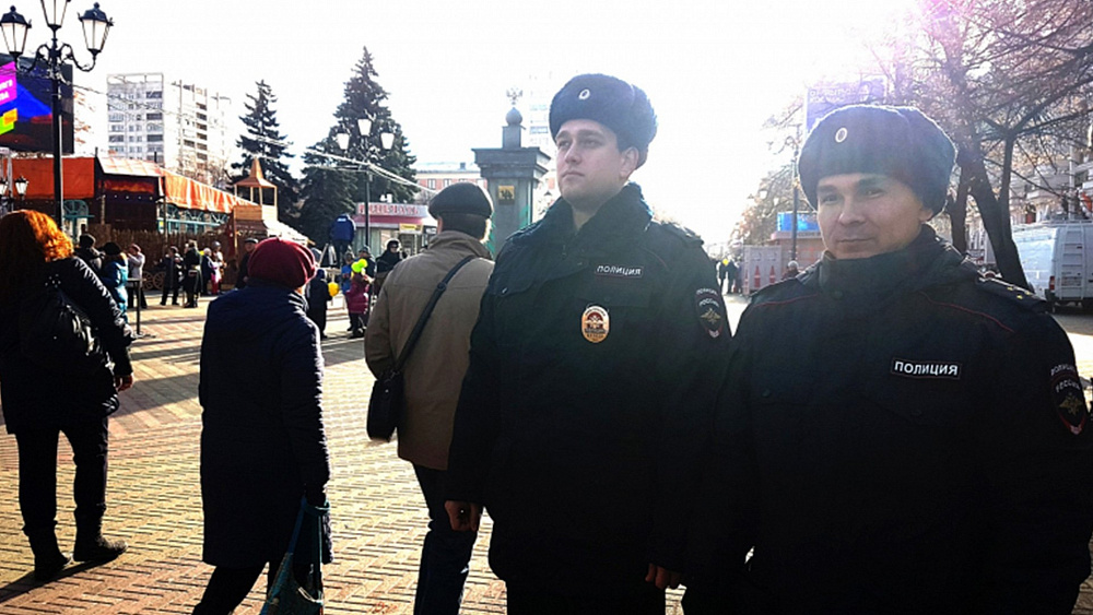 11 тысяч южноуральцев приняли участие в митингах и шествиях в День ...