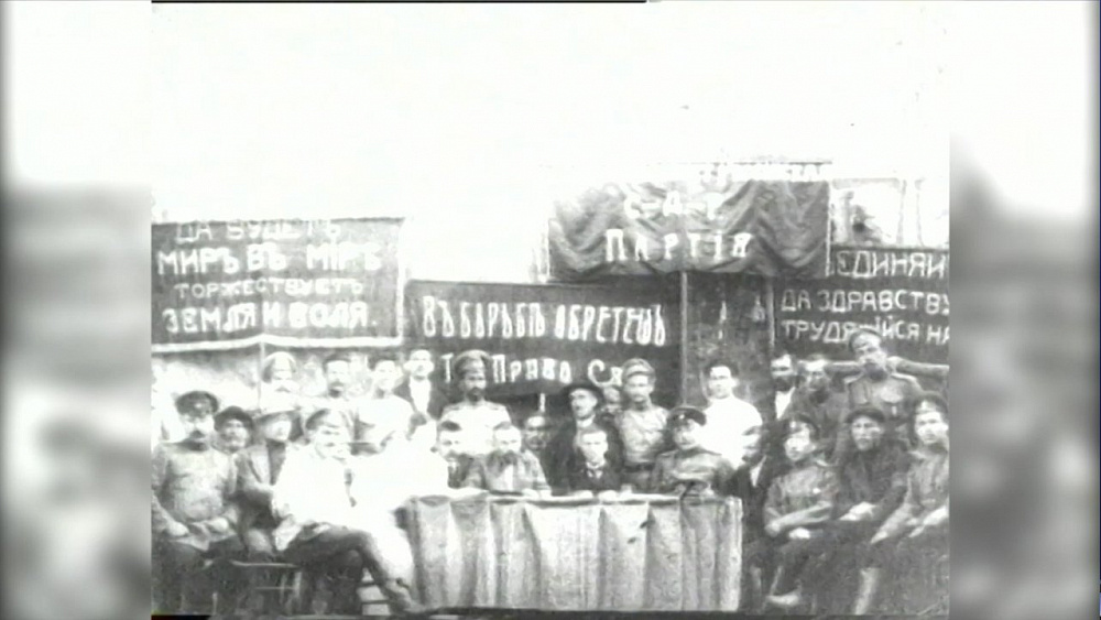 Каким был день революции в Челябинске?