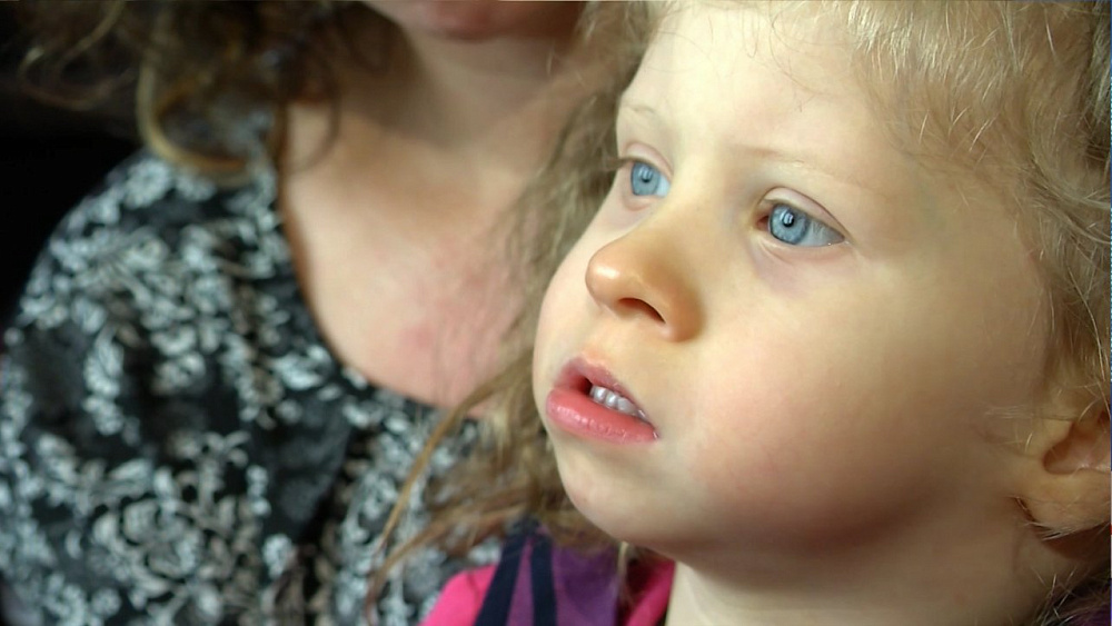 Кате Фараоновой необходимо лечение, чтобы начать ходить