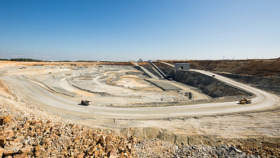 Губернатор поручил организовать мониторинг экологии на Михеевском ГОКе для выводов по Томино