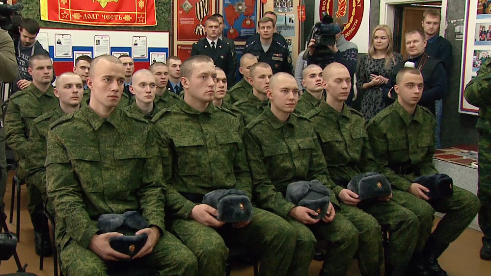 15 южноуральцев отправляются в президентский полк