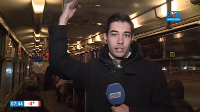 В студии «Нашего утра» рассказали, как рано встают водители и кондукторы общественного транспорта