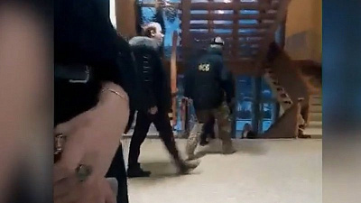 Задержание замглавы Златоуста и директора МБУ попало на видео