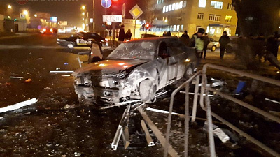 Неадекватный водитель легковушки разнес ларек