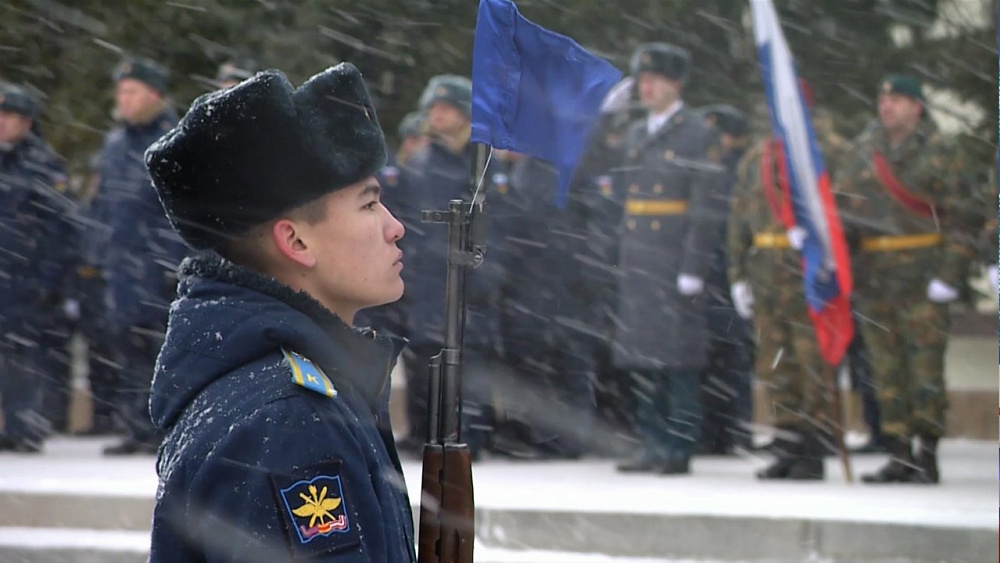 В Челябинске почтили память погибших солдат