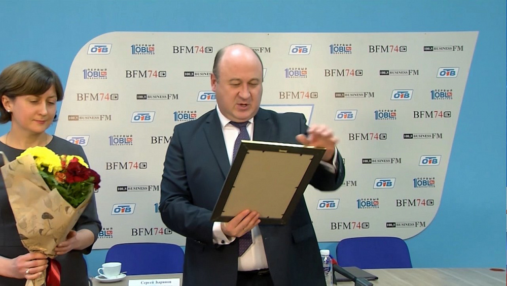 Чиновники стали меньше брать взятки