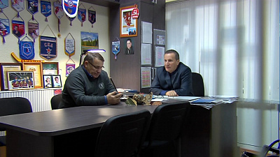 Хоккейные династии: братья Макаровы