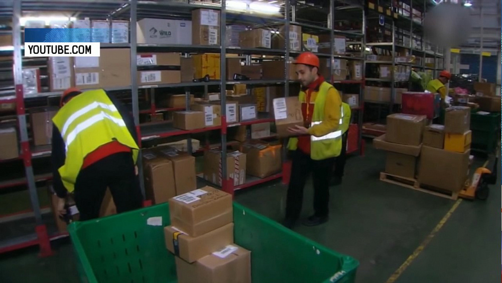 На таможне "застряли" тысячи посылок