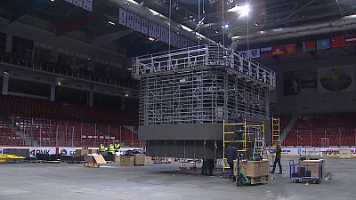 На арене «Трактор» завершают монтаж самого крупного в России медиакуба 