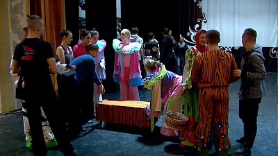 В филармонии репетируют новогодний мюзикл