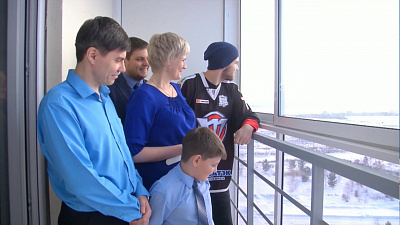 Трактор разыгрывает квартиру