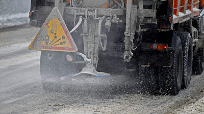 Южуралмост продолжит обрабатывать дороги реагентами, несмотря на жалобы челябинцев