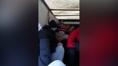 Копейский водитель перевозил юных спортсменов в кузове грузовика