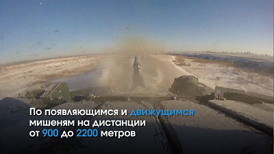 Уральские военные осваивают экстремальное вождение танков