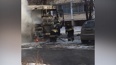 В Ленинском районе сгорел пассажирский автобус 