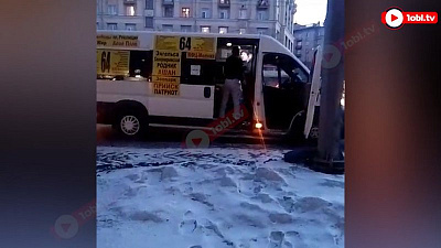 Водитель маршрутки отказался везти невежливого пассажира в Челябинске