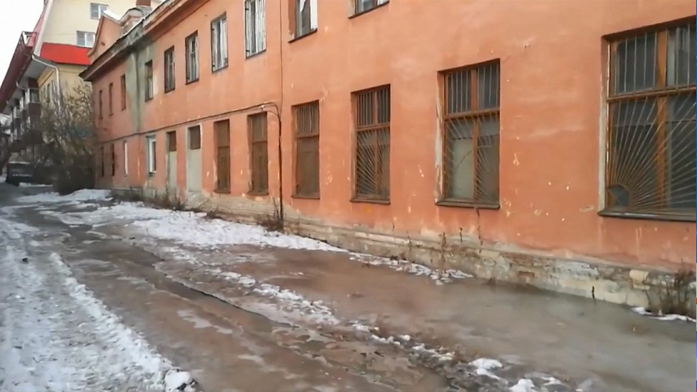 Коммунальная авария на улице Яблочкина