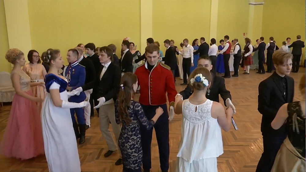 В Челябинске прошел Сретенский бал