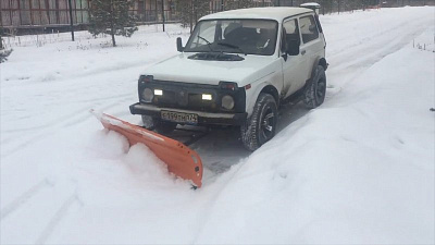 «Снегоуборочная Нива» вышла на улицы Челябинска