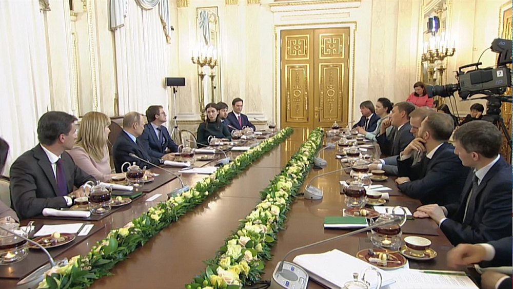 Двое южноуральцев попали в число лучших управленцев