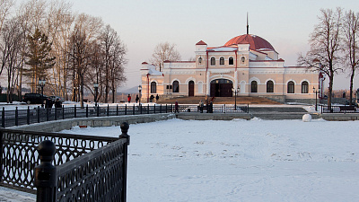 Борис Дубровский открыл «Народный дом»
