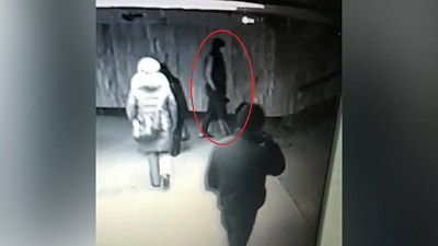 Грабитель в медицинской маске похитил несколько iPhone на 100 тысяч рублей 