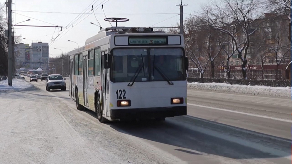 В Миассе запустили троллейбус с безналичной оплатой