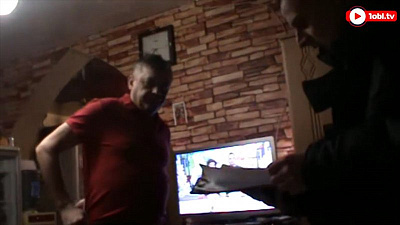 Арест сотрудника МЧС из Миасса сняли на видео