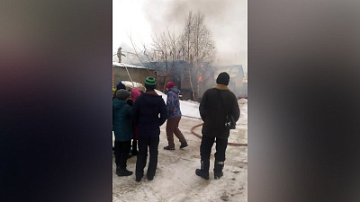 В Копейске вспыхнул жилой дом 