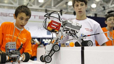 16 наград завоевали юные робототехники