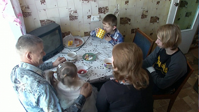 Многодетной семье помогут купить новое жильё