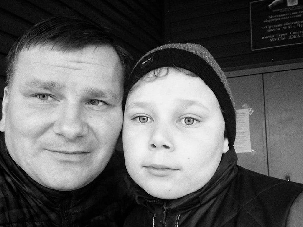 Пресс-секретарь Бориса Дубровского проголосовал вместе с сыном