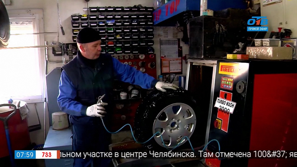 В студии «Нашего утра» рассказали, как правильно мыть колеса зимой