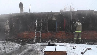 Трупы матери и сына обнаружили на пепелище после пожара в Челябинской области