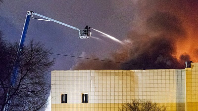 48 человек погибло во время крупнейшего пожара в кемеровском торговом центре 