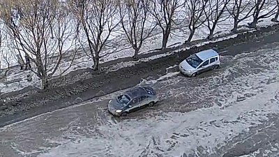 Резкое потепление превратило Златоуст в город на воде