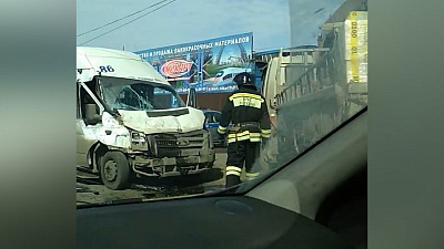 Четырехлетний пассажир маршрутки пострадал в ДТП с грузовиком в Челябинске