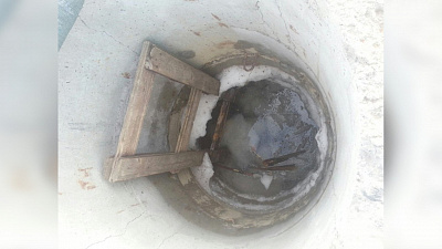 В Челябинской области школьник вытащил  друга из колодца