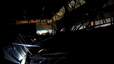 Видео из под завалов в ТРК «Слон»