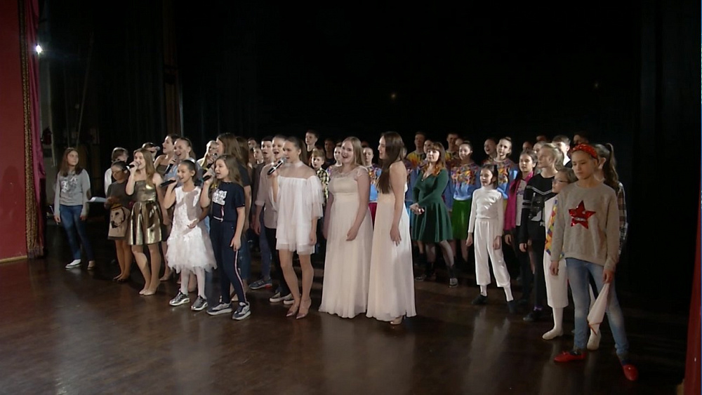 В гала-концерте фонда "Андрюша" выступят 1000 детей