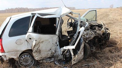 Три человека погибли в страшной аварии в Челябинской области