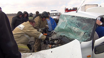 Последствия страшной аварии с тремя погибшими попали на видео